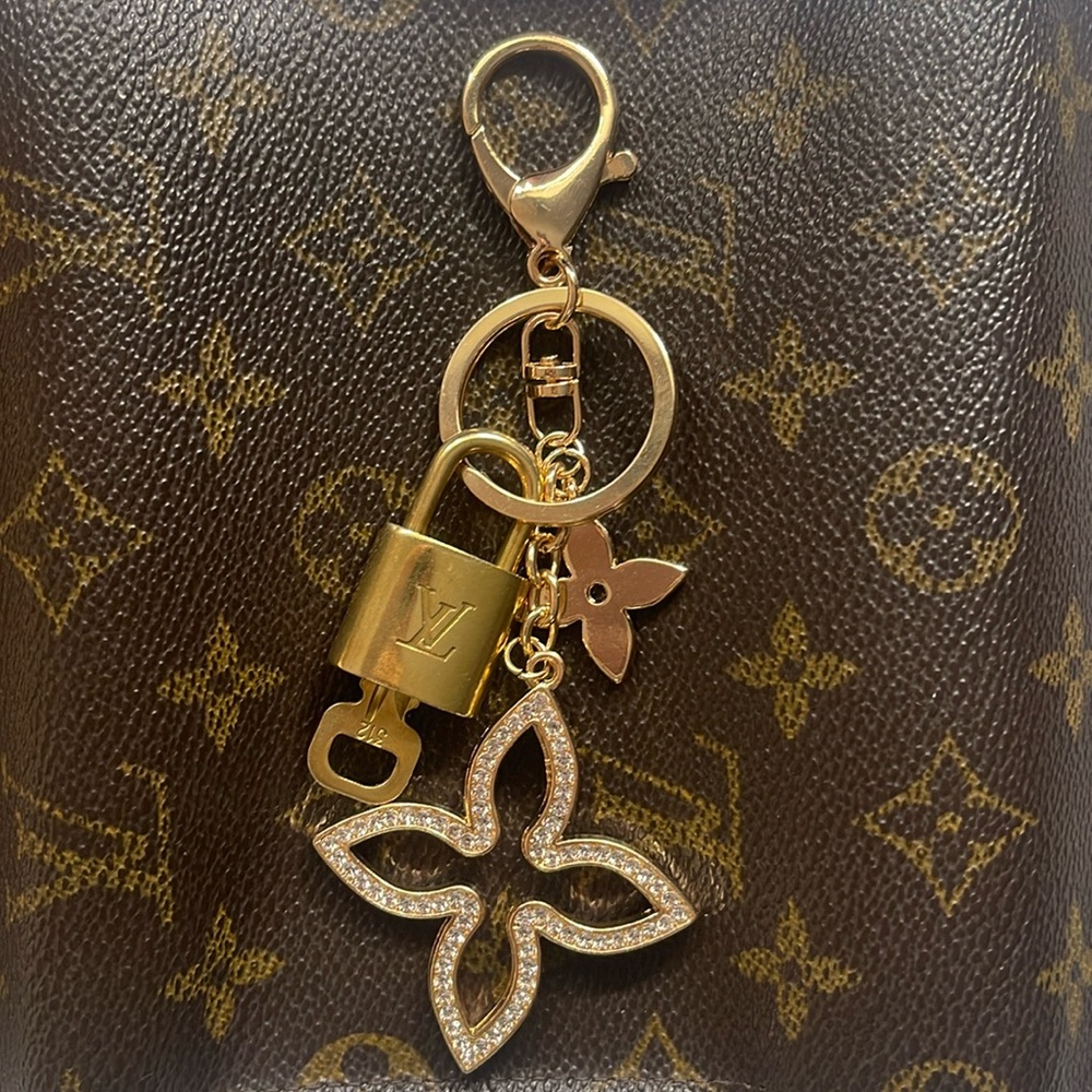 Key Chain with Authentic Louis Vuitton Lock & Key #312